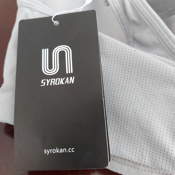 Syrokan gray and white sports bra high impact - Picture 4 of 6